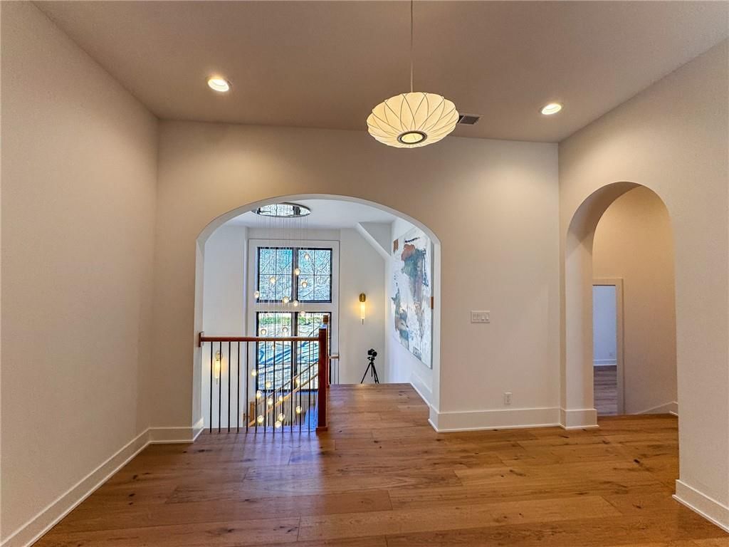 2815 W 82nd Street — photo 31