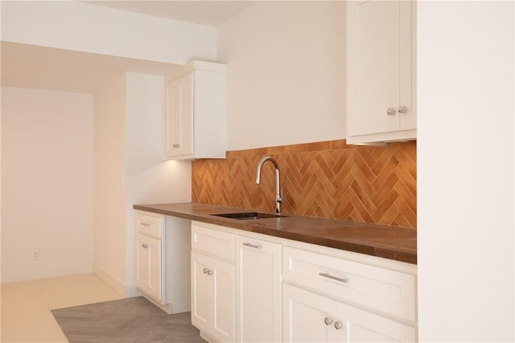 2815 W 82nd Street — photo 37