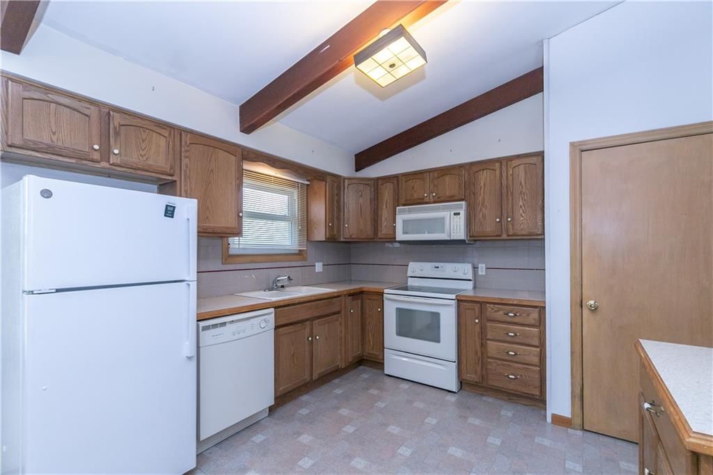 6401 N Highland Avenue — photo 8