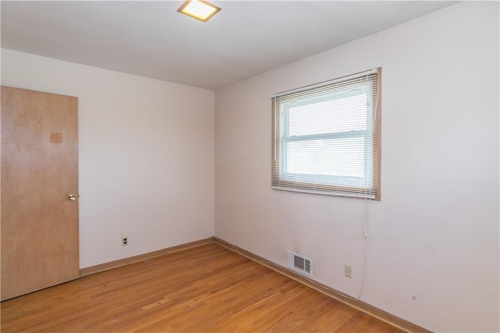 6401 N Highland Avenue — photo 18