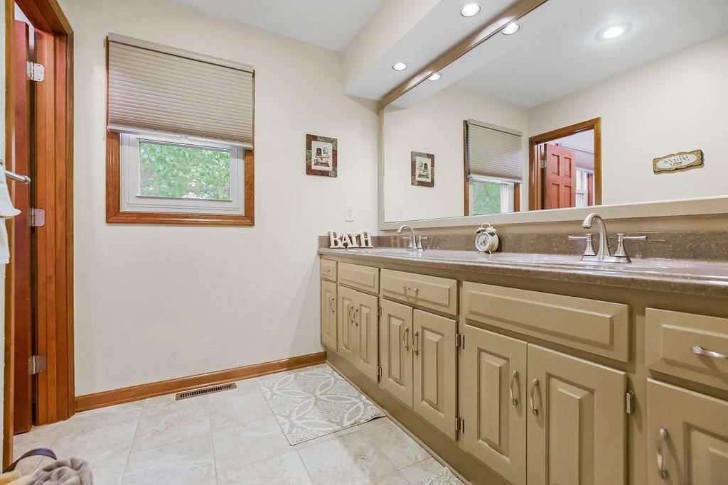 6721 Vahalla Drive — photo 22