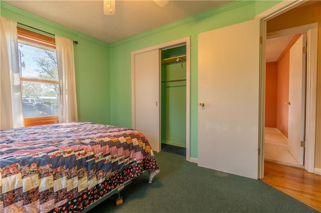 400 W Charles Street — photo 28