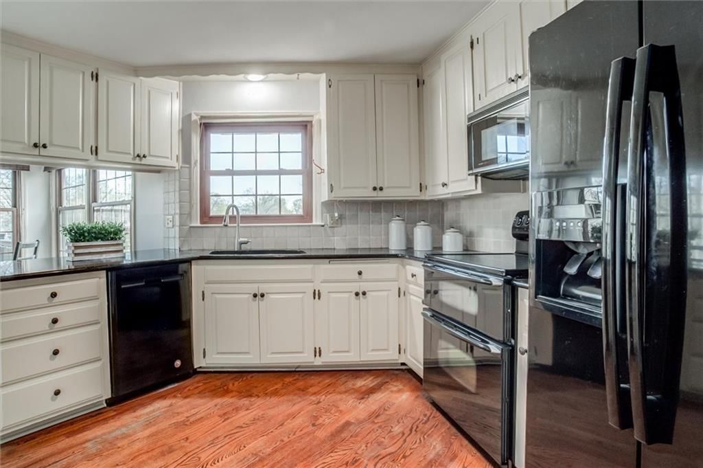 8192 N Kirkwood Avenue — photo 13