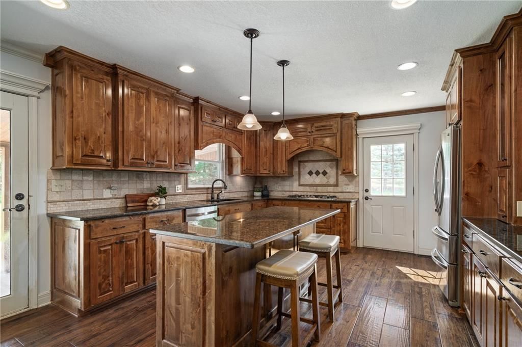 9015 Craig Drive — photo 9