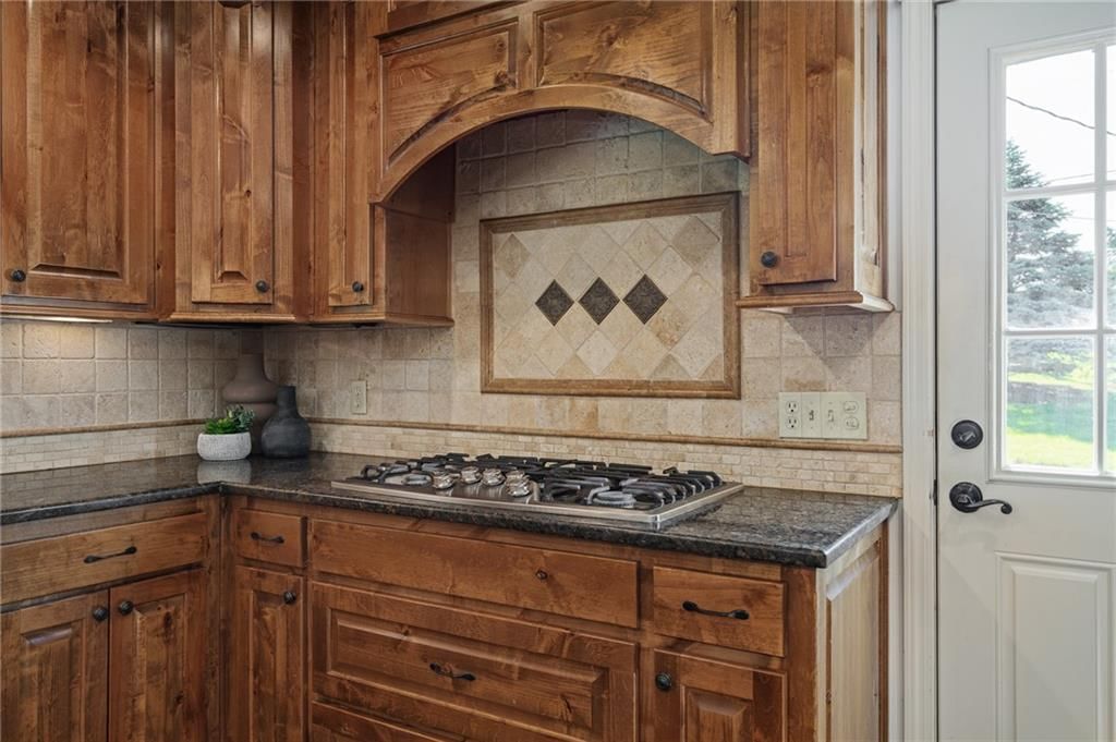 9015 Craig Drive — photo 10