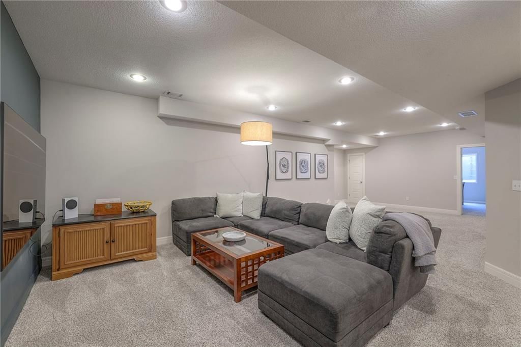 16429 Knox Street — photo 57