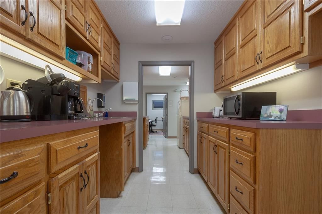 1006 N Jesse James Road — photo 10