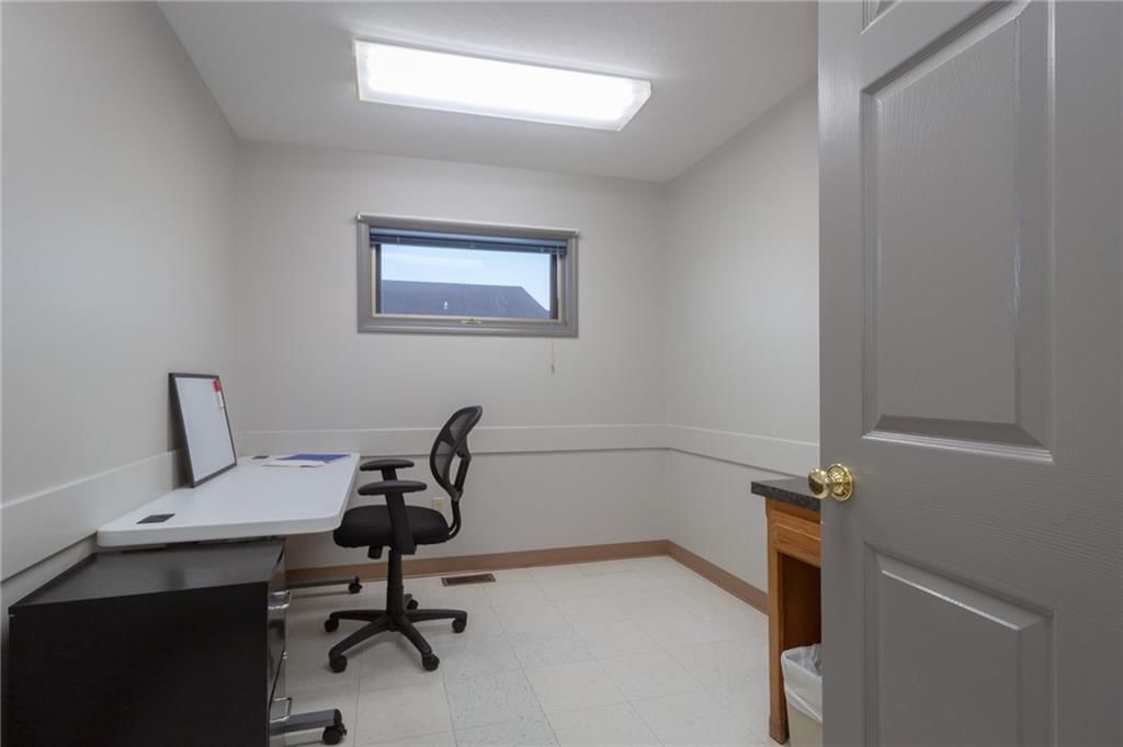 1006 N Jesse James Road — photo 15
