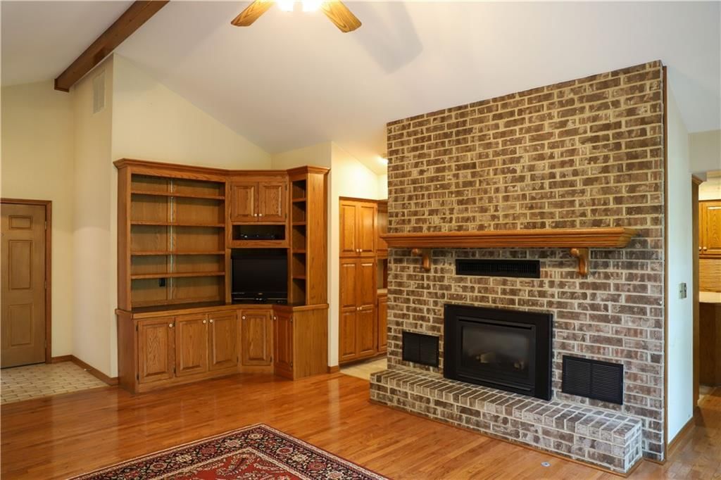 1203 E Quincy Street — photo 18