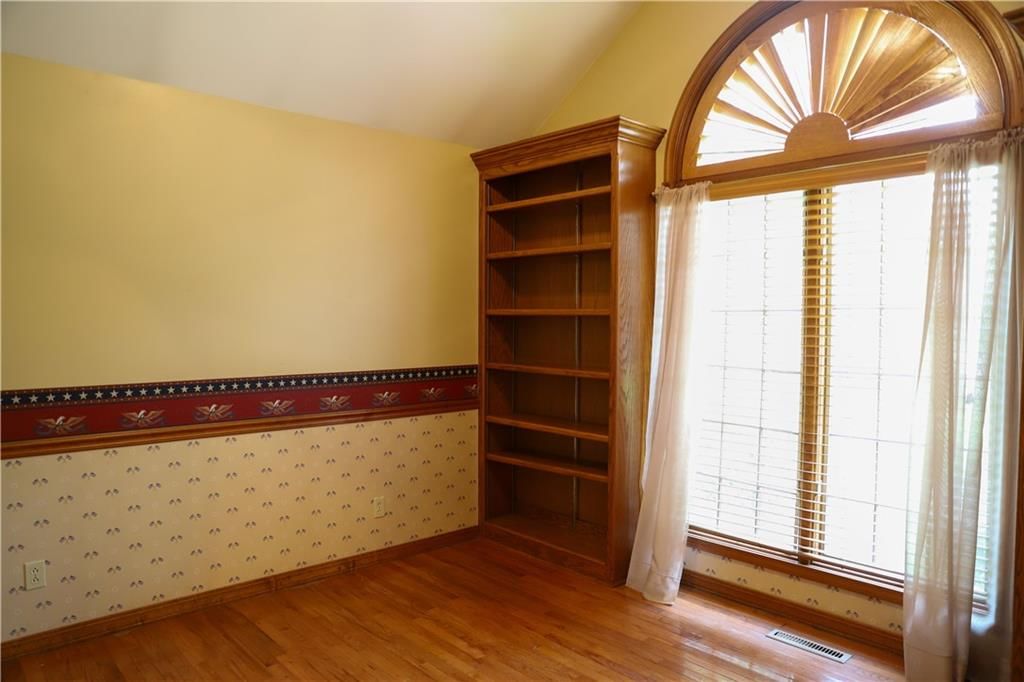 1203 E Quincy Street — photo 31
