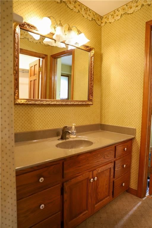 1203 E Quincy Street — photo 36