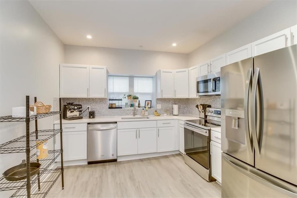 3518 Woodland Avenue — photo 8