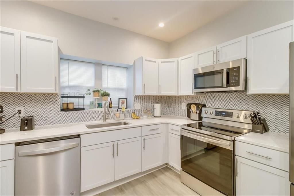 3518 Woodland Avenue — photo 9