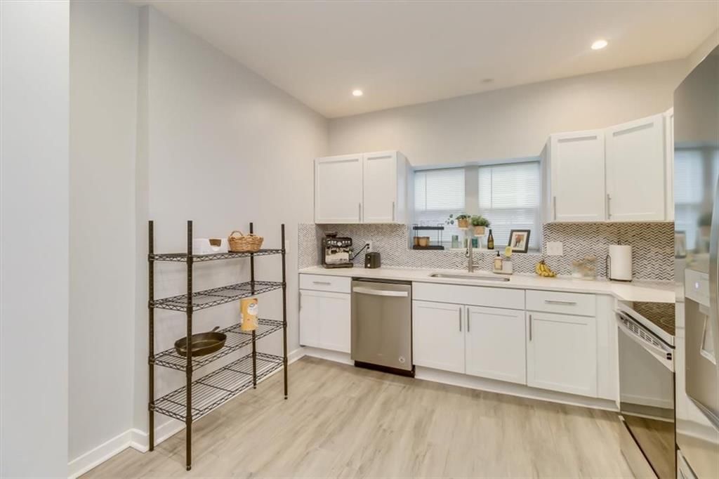 3518 Woodland Avenue — photo 11