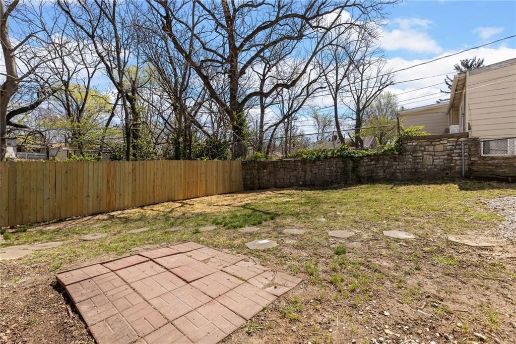 1419 N 25th Street — photo 21