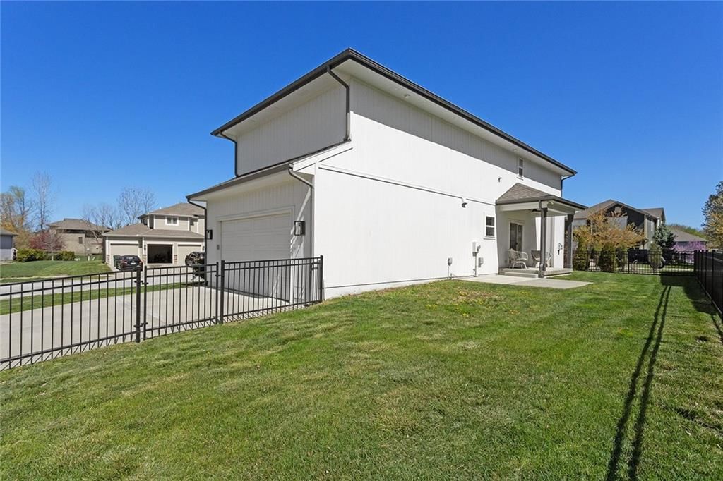 1837 SW Napa Valley Drive — photo 27