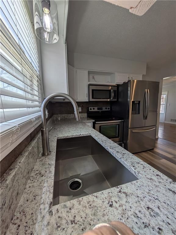 13111 Winchester Avenue — photo 14