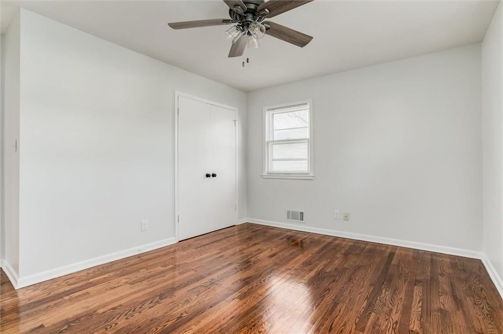 13111 Winchester Avenue — photo 24
