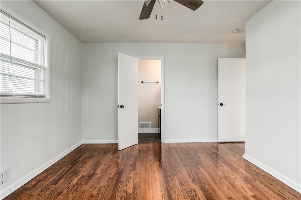 13111 Winchester Avenue — photo 25
