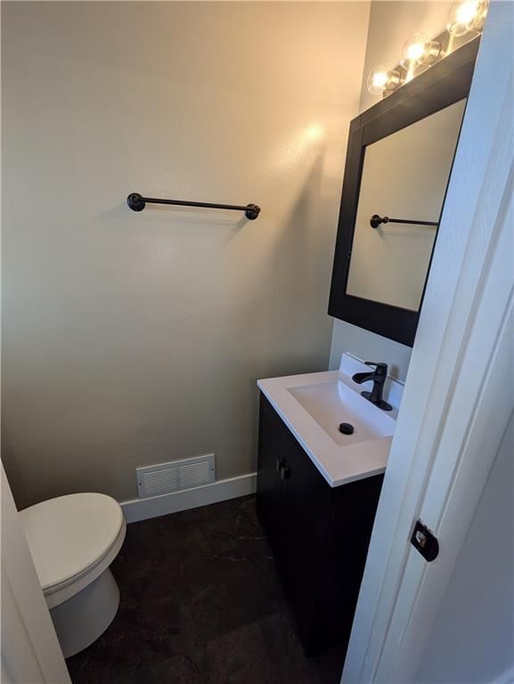 13111 Winchester Avenue — photo 26