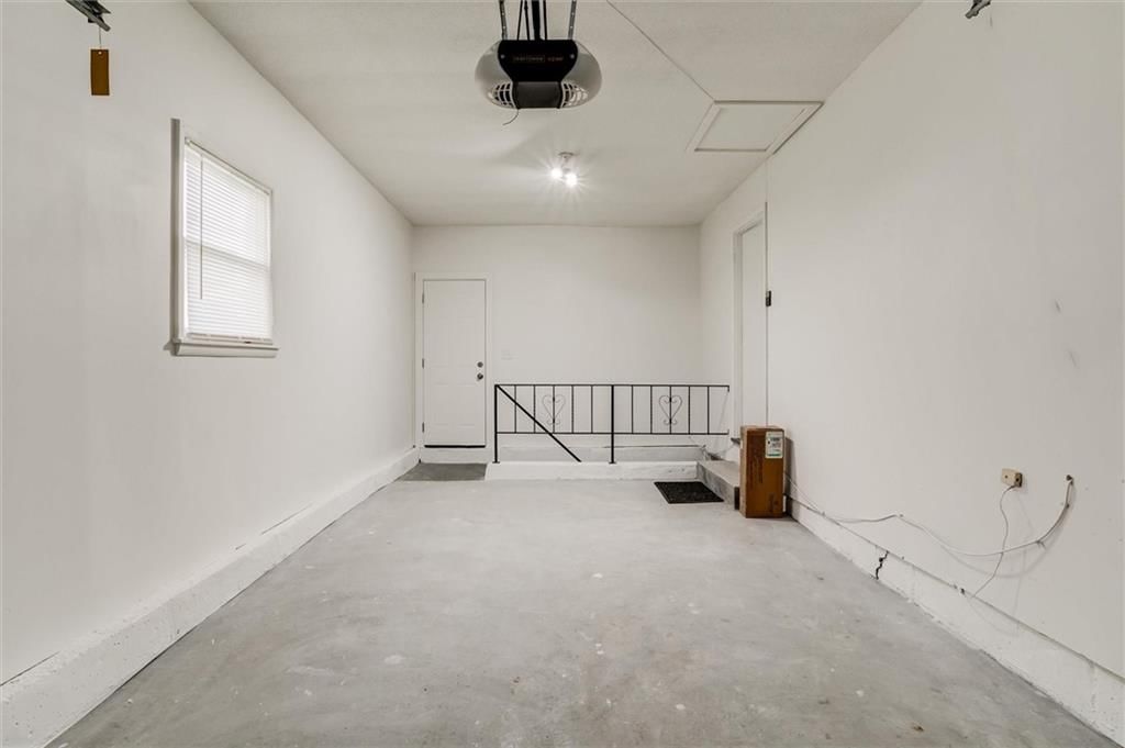 13111 Winchester Avenue — photo 29