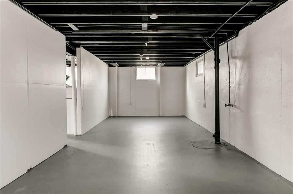 13111 Winchester Avenue — photo 30
