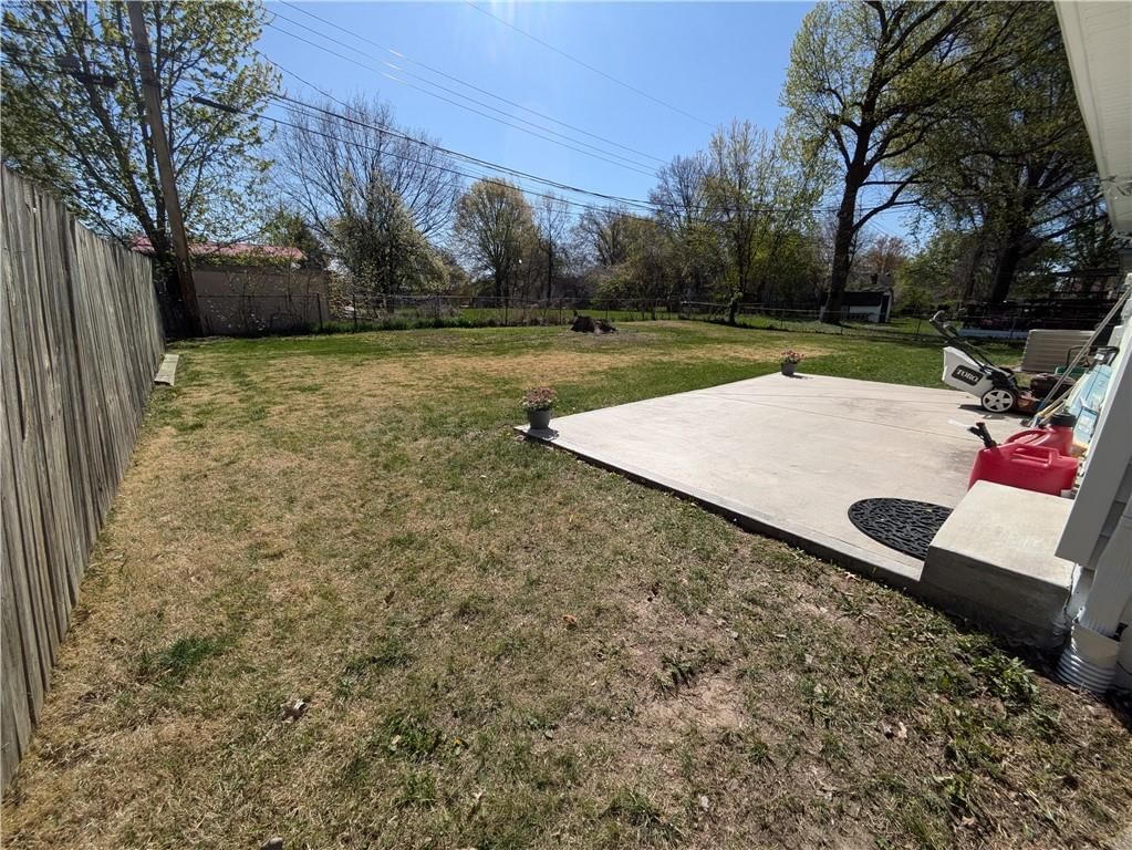 13111 Winchester Avenue — photo 36