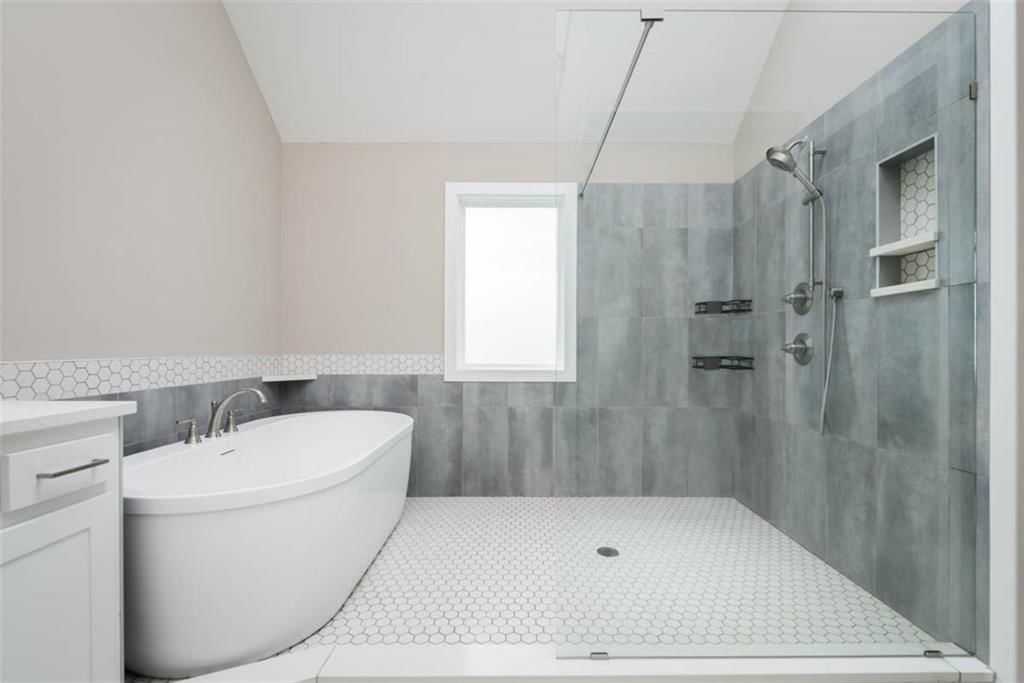 7430 N Lamar Drive — photo 18