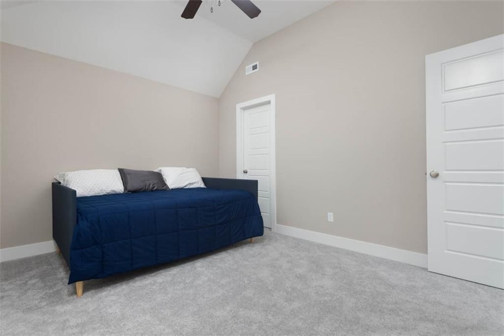 7430 N Lamar Drive — photo 28