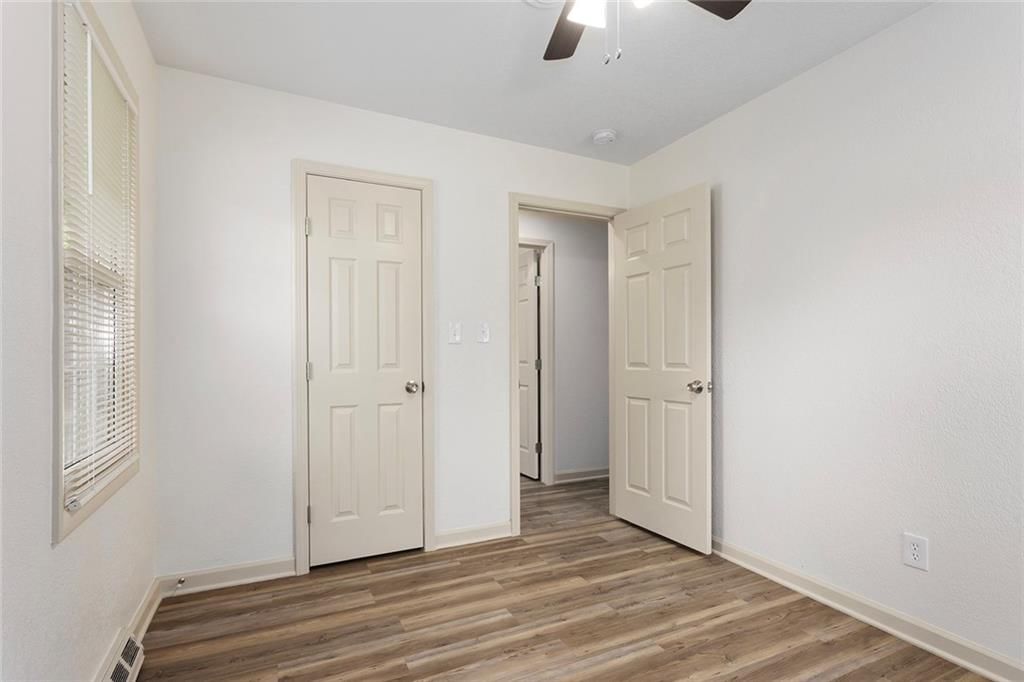 11204 DONNELLY Avenue — photo 21