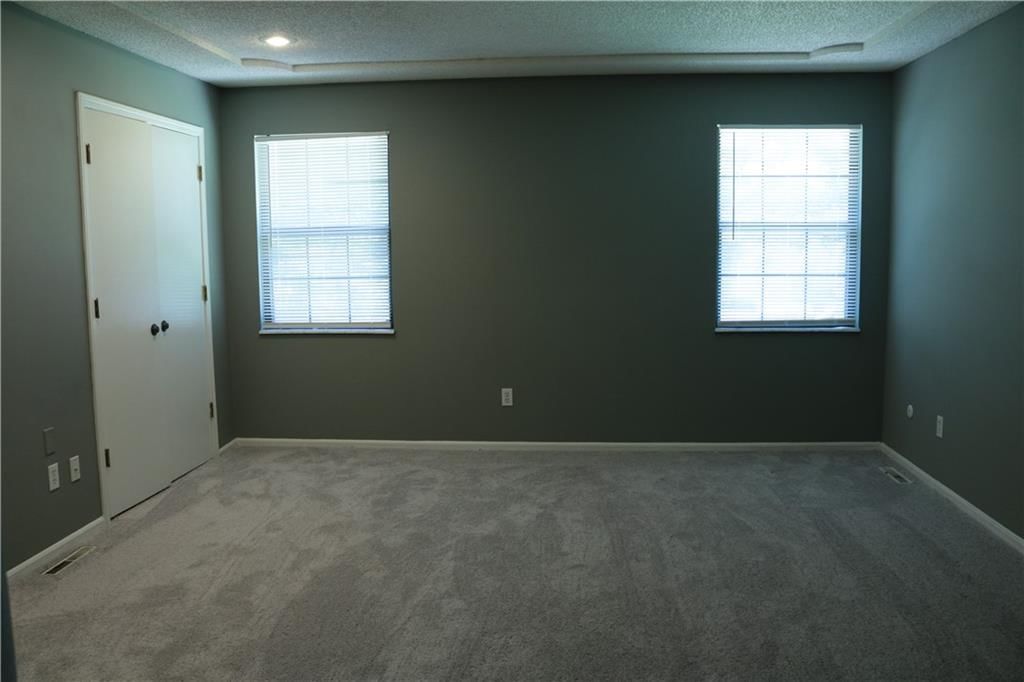 307 NW HIGHLAND Lane — photo 8