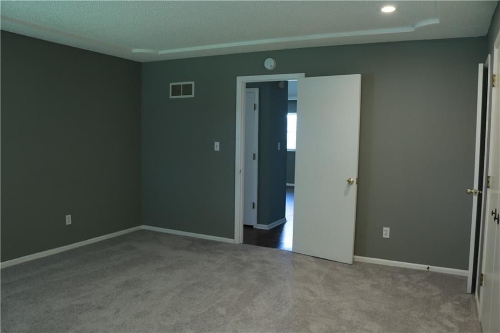 307 NW HIGHLAND Lane — photo 11