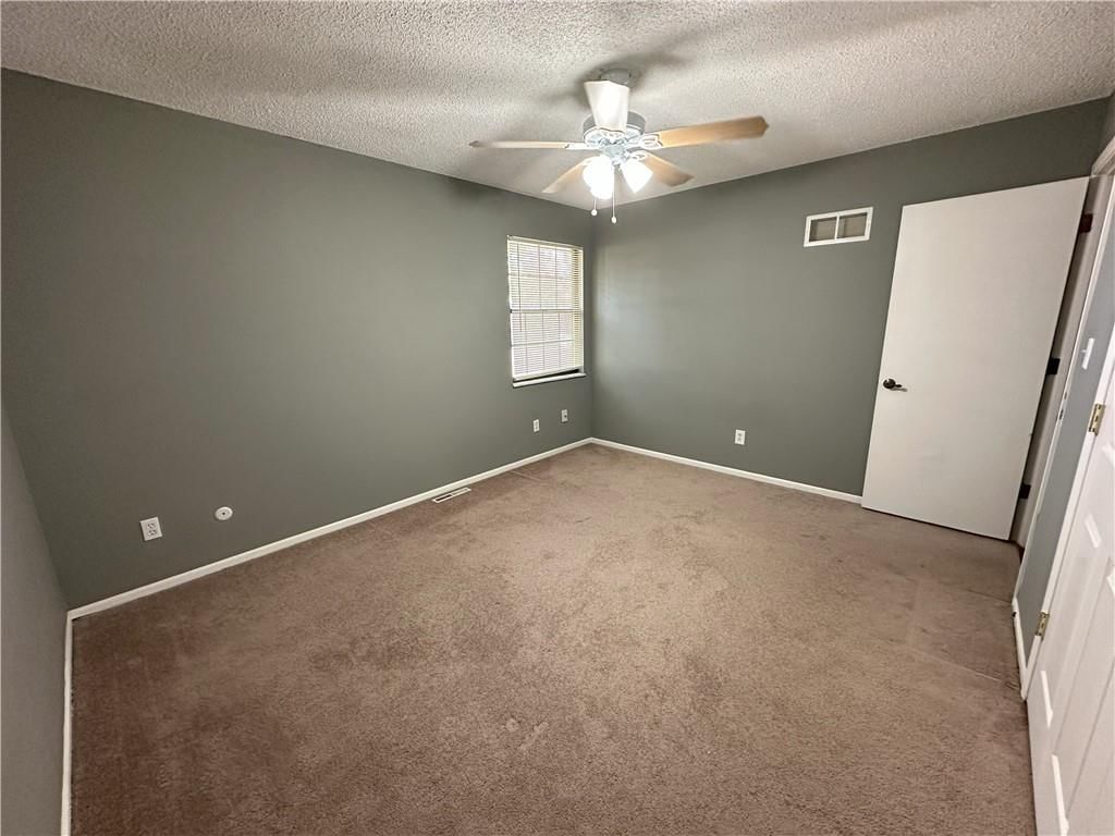 307 NW HIGHLAND Lane — photo 31