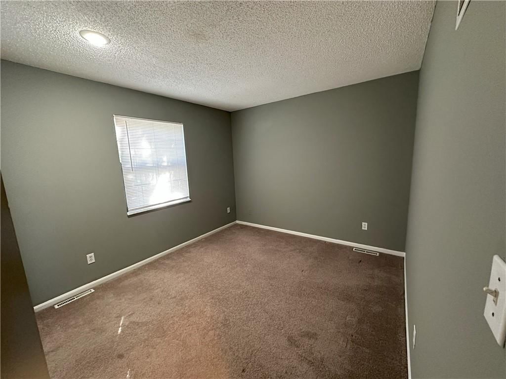 307 NW HIGHLAND Lane — photo 35