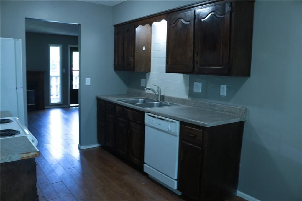 315 NW Highland Lane — photo 5