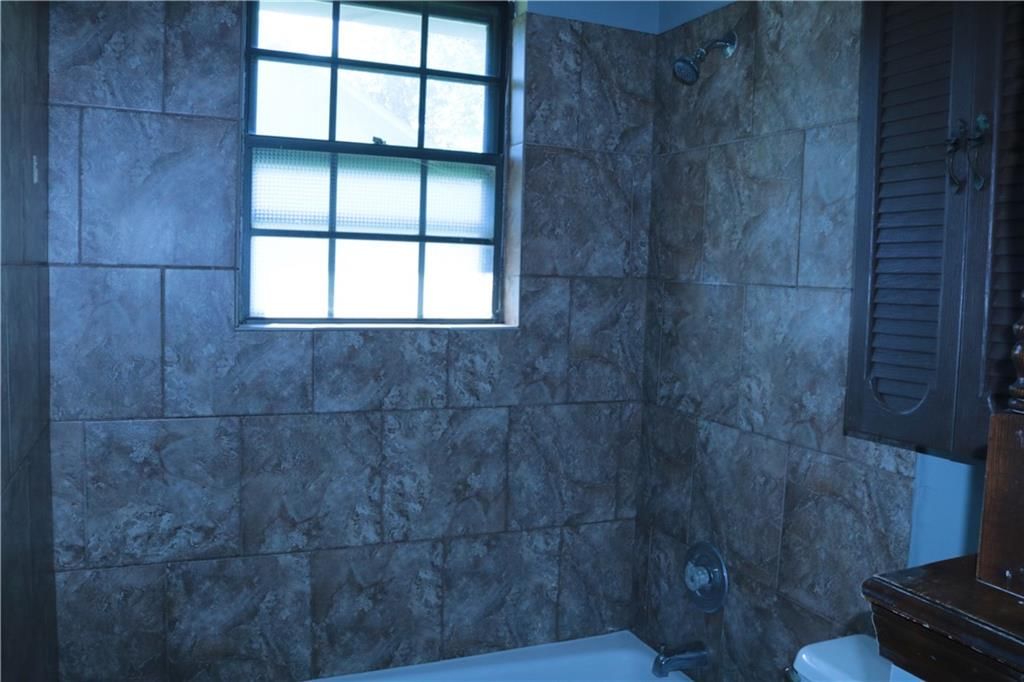 315 NW Highland Lane — photo 13