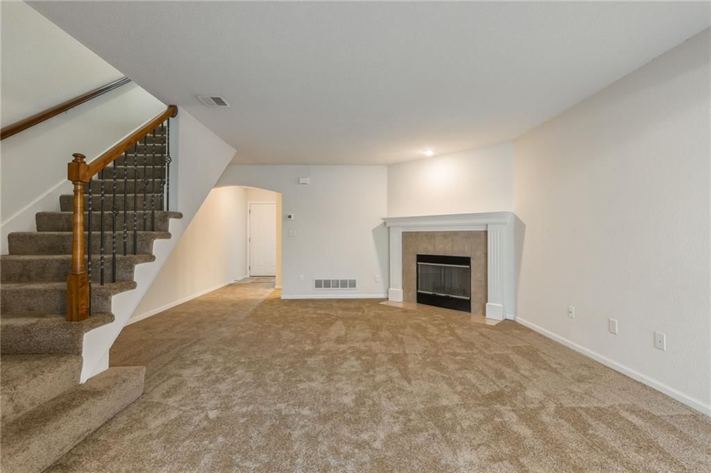 5512 NW Downing Street — photo 5