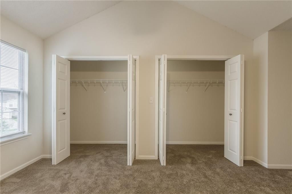 5512 NW Downing Street — photo 15