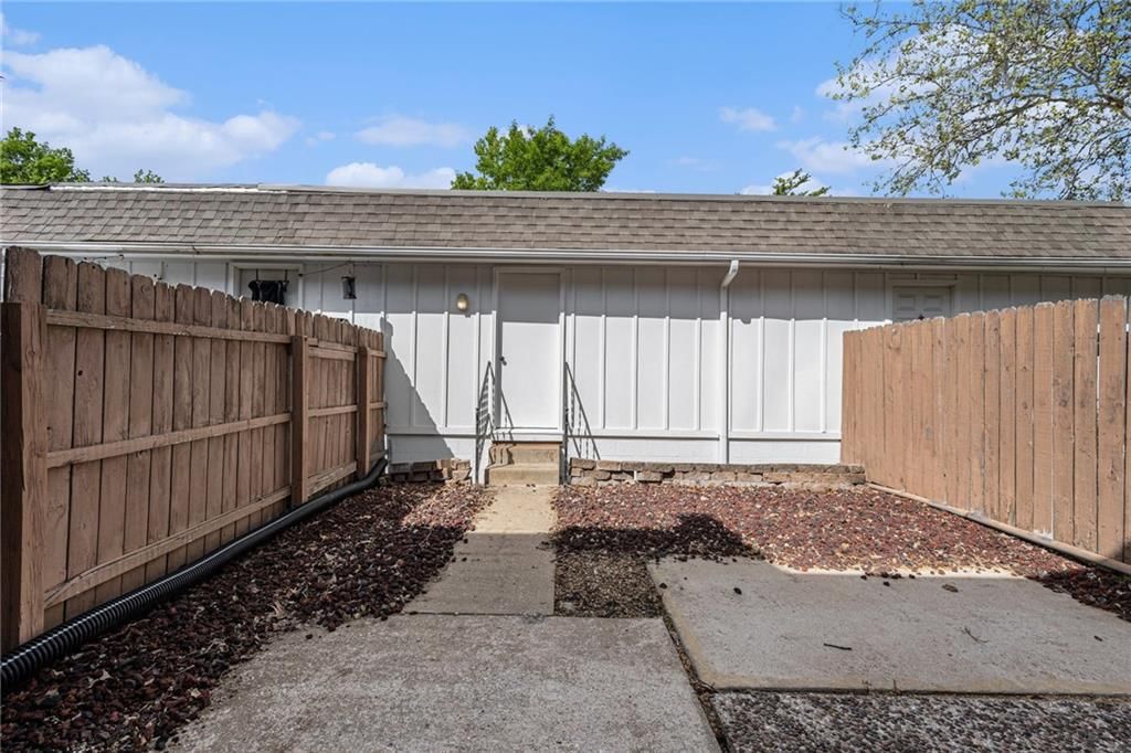9666 Wedd Drive — photo 18