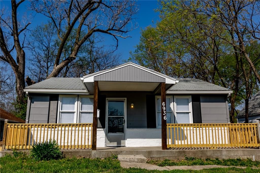 6936 Kensington Avenue, Kansas City, MO