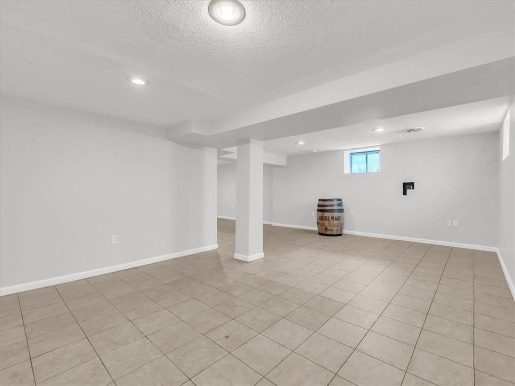 9215 Washington Street — photo 20