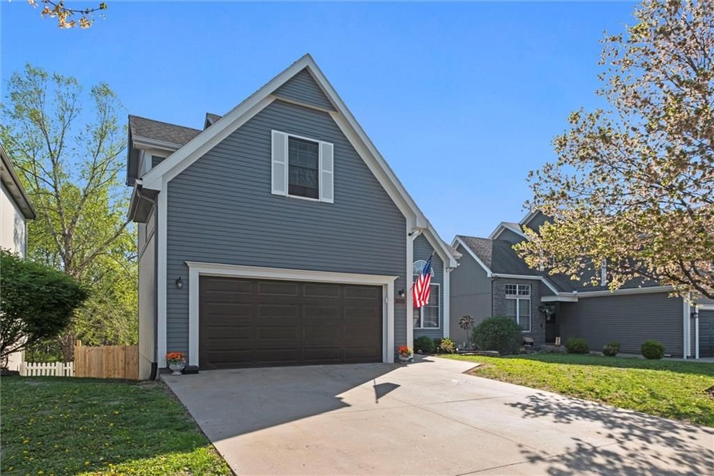705 Redbud Drive — photo 3