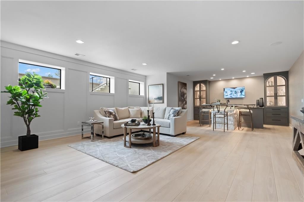 4506 W 136th Terrace — photo 24