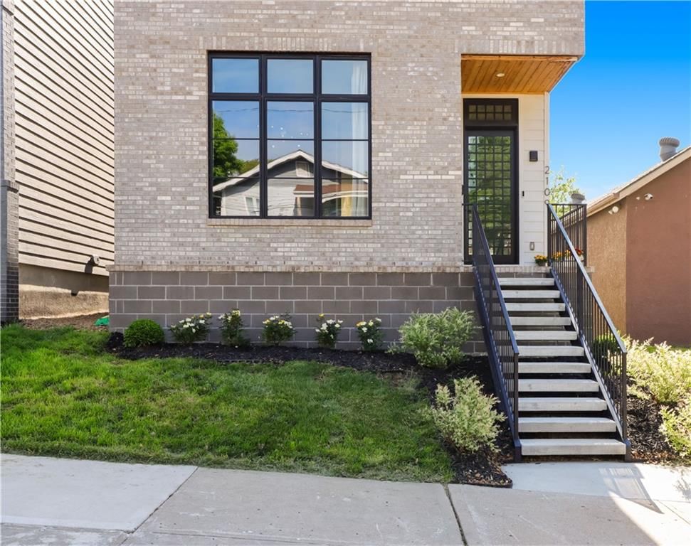 2109 Belleview Avenue — photo 3