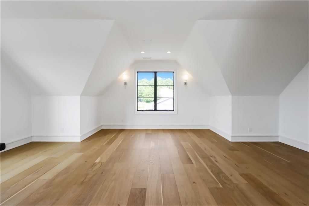 2109 Belleview Avenue — photo 34