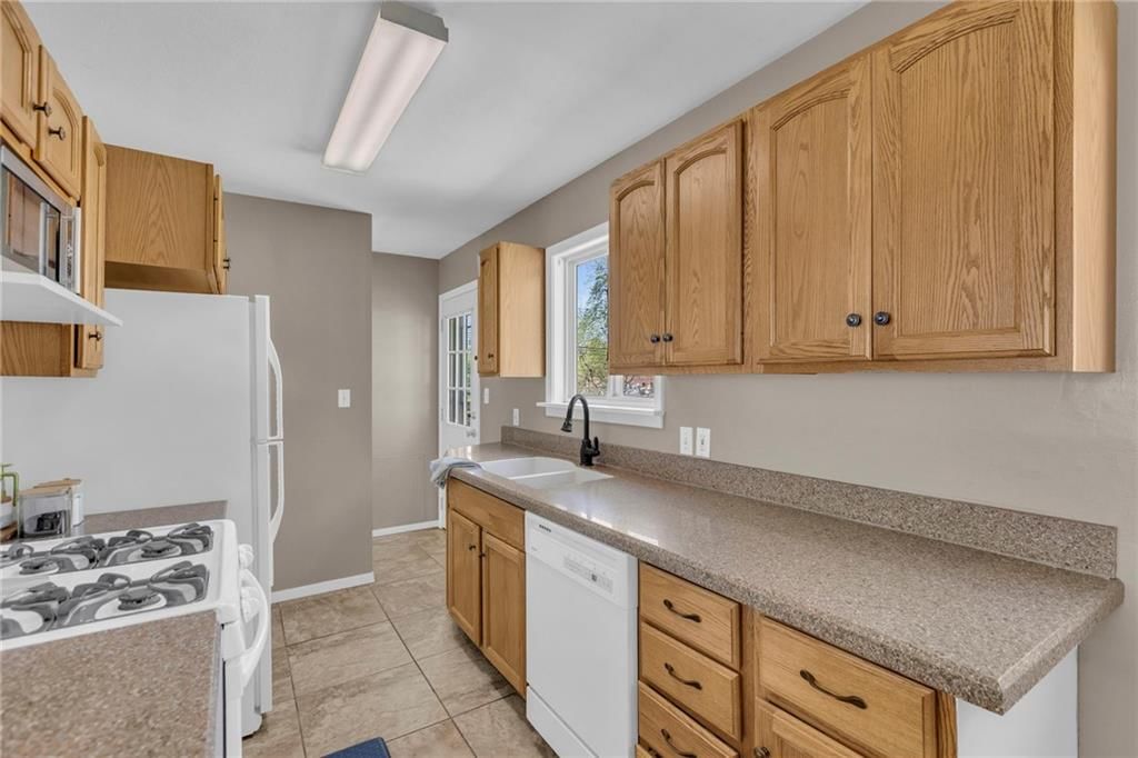 5732 Nall Avenue — photo 9