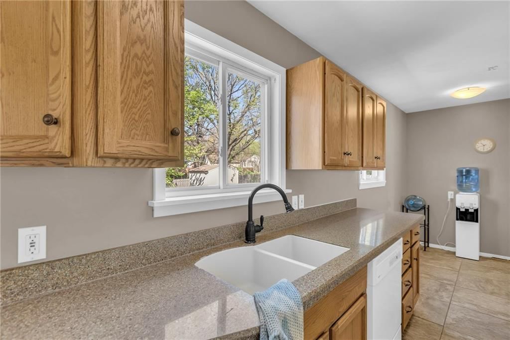 5732 Nall Avenue — photo 11