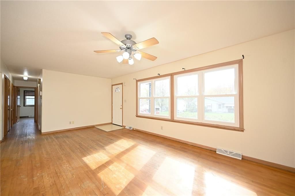 8719 N Charlotte Street — photo 7