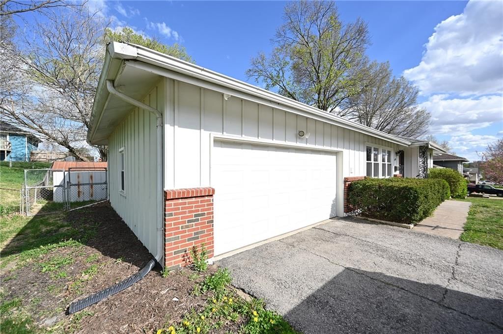 8719 N Charlotte Street — photo 19