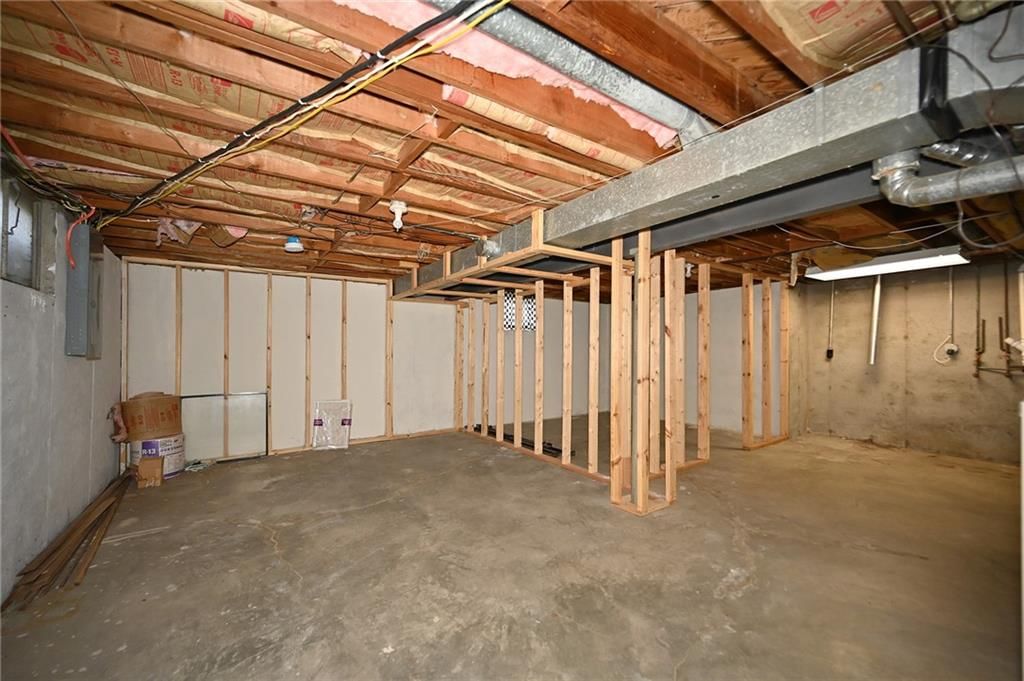 8719 N Charlotte Street — photo 25